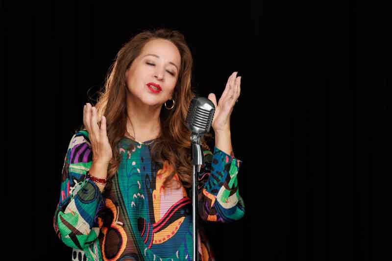 Perla Batalla – A Letter to Leonard Cohen: A Tribute to a Friend
