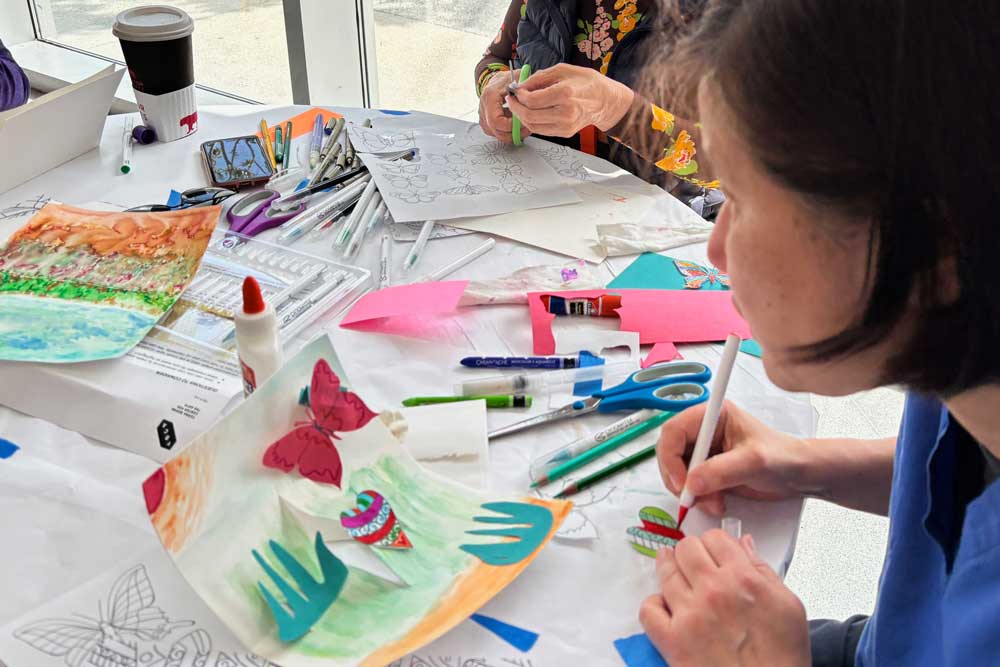 Free Art Workshop: 3D Paper Flowers