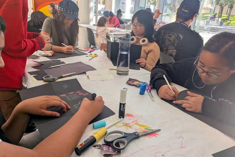 Free Art Workshop: Pop-up Mini Haunted House
